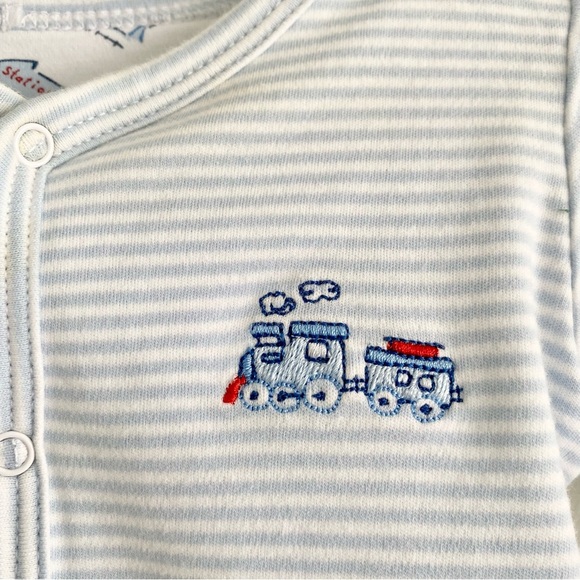 Baby Reversible Pima Cotton Train Print Outfit with Matching Bib - Picture 6 of 7